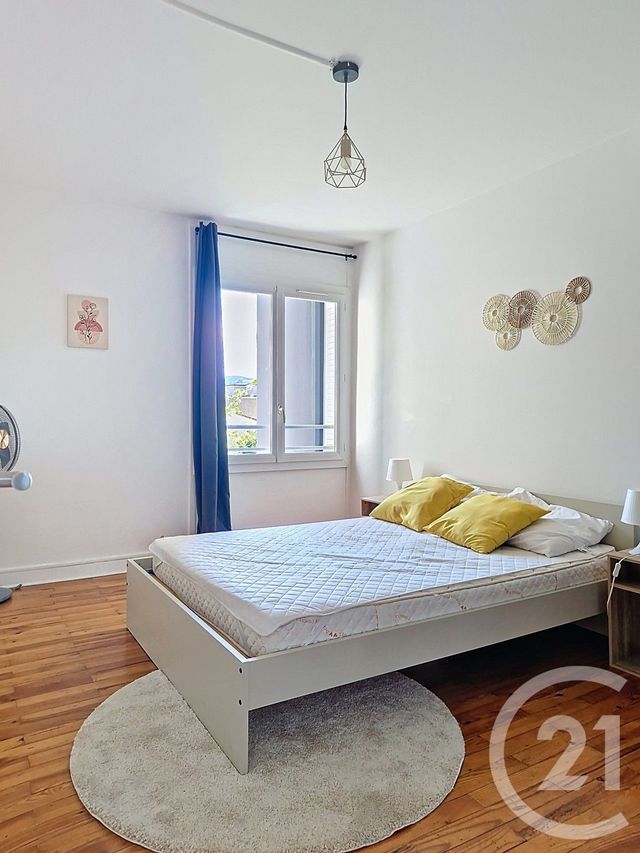 Appartement T3 à vendre - 3 pièces - 49.34 m2 - CLERMONT FERRAND - 63 - AUVERGNE - Century 21 Stéphane Roume Immobilier