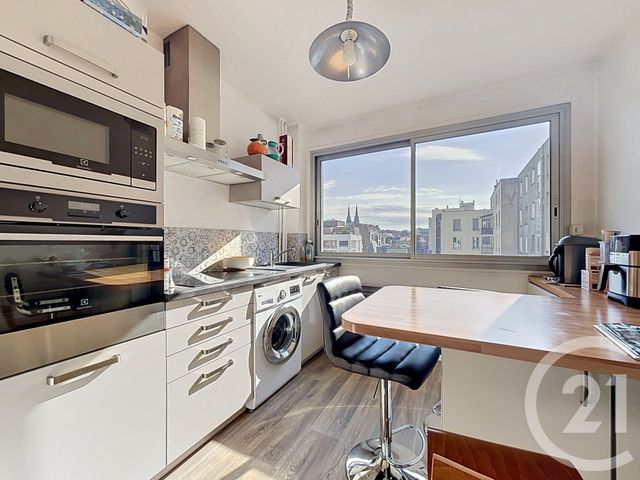 Appartement F3 à vendre - 3 pièces - 56.81 m2 - CLERMONT FERRAND - 63 - AUVERGNE - Century 21 Stéphane Roume Immobilier