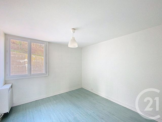 Appartement F3 à louer - 3 pièces - 56.92 m2 - CHAMALIERES - 63 - AUVERGNE - Century 21 Stéphane Roume Immobilier