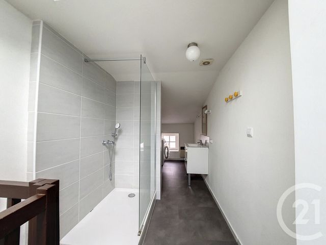 Appartement F2 à louer - 2 pièces - 47.84 m2 - CLERMONT FERRAND - 63 - AUVERGNE - Century 21 Stéphane Roume Immobilier