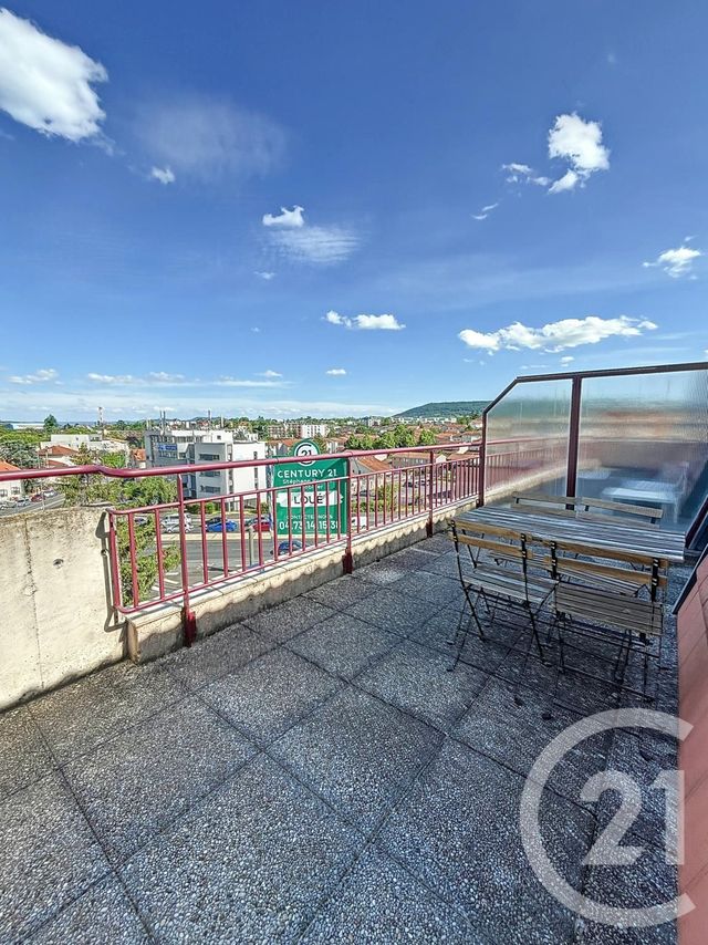 Appartement F1 à louer - 1 pièce - 30.71 m2 - CLERMONT FERRAND - 63 - AUVERGNE - Century 21 Stéphane Roume Immobilier