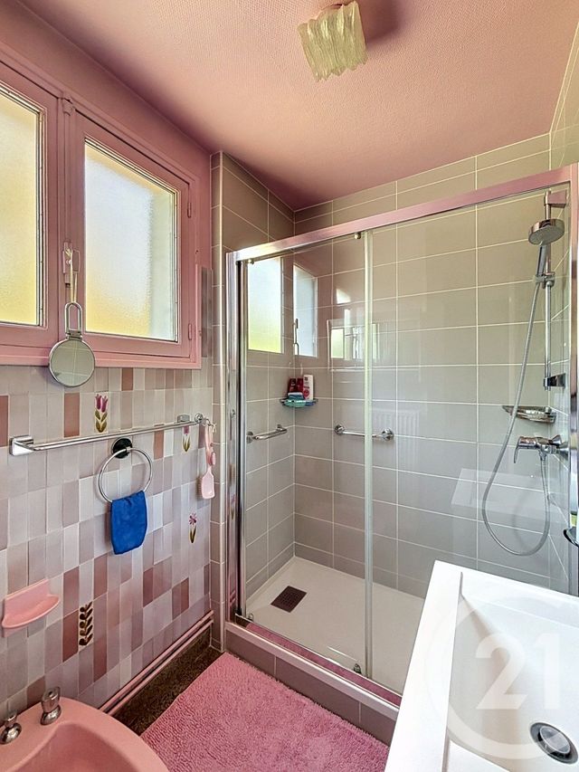 maison à vendre - 7 pièces - 104.13 m2 - CLERMONT FERRAND - 63 - AUVERGNE - Century 21 Stéphane Roume Immobilier