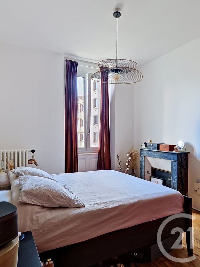 Appartement T3 à vendre - 3 pièces - 73.43 m2 - CLERMONT FERRAND - 63 - AUVERGNE - Century 21 Stéphane Roume Immobilier
