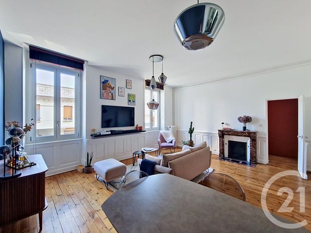 Appartement T3 à vendre - 3 pièces - 73.43 m2 - CLERMONT FERRAND - 63 - AUVERGNE - Century 21 Stéphane Roume Immobilier