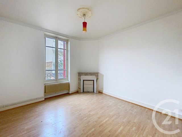 Appartement F3 à louer - 3 pièces - 58.59 m2 - CLERMONT FERRAND - 63 - AUVERGNE - Century 21 Stéphane Roume Immobilier