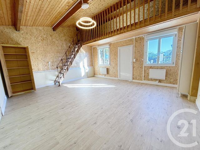 maison à louer - 1 pièce - 35.99 m2 - BLANZAT - 63 - AUVERGNE - Century 21 Stéphane Roume Immobilier