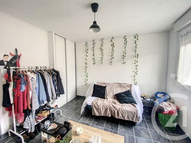 Appartement F1 à louer - 1 pièce - 20.45 m2 - CLERMONT FERRAND - 63 - AUVERGNE - Century 21 Stéphane Roume Immobilier