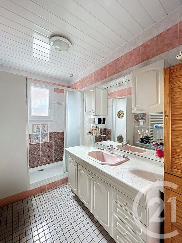 maison à vendre - 5 pièces - 95.0 m2 - ROMAGNAT - 63 - AUVERGNE - Century 21 Stéphane Roume Immobilier