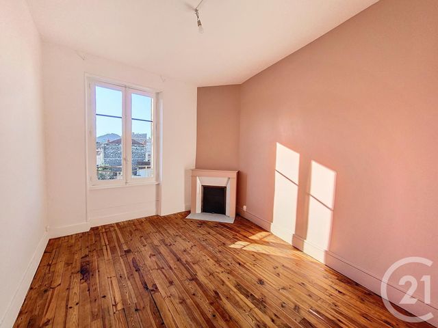 Appartement F4 à louer - 4 pièces - 89.88 m2 - CHAMALIERES - 63 - AUVERGNE - Century 21 Stéphane Roume Immobilier