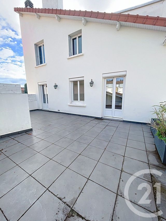 Appartement F4 à vendre - 4 pièces - 129.6 m2 - CLERMONT FERRAND - 63 - AUVERGNE - Century 21 Stéphane Roume Immobilier