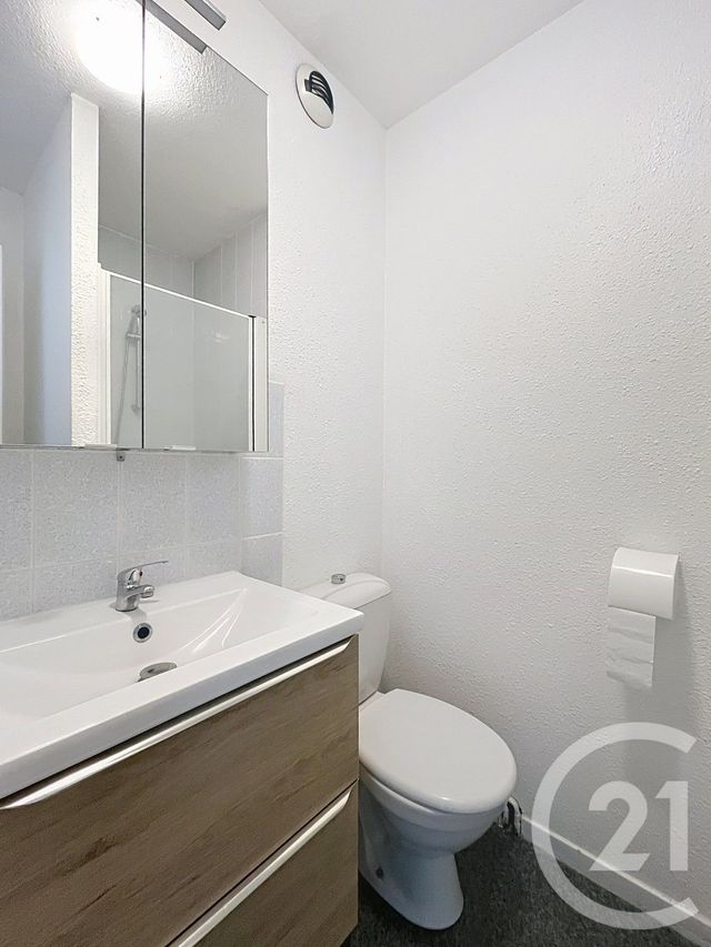 Appartement F1 à louer - 1 pièce - 18.4 m2 - CLERMONT FERRAND - 63 - AUVERGNE - Century 21 Stéphane Roume Immobilier