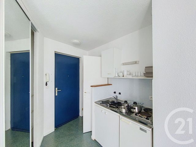 Appartement F1 à louer - 1 pièce - 18.35 m2 - CLERMONT FERRAND - 63 - AUVERGNE - Century 21 Stéphane Roume Immobilier