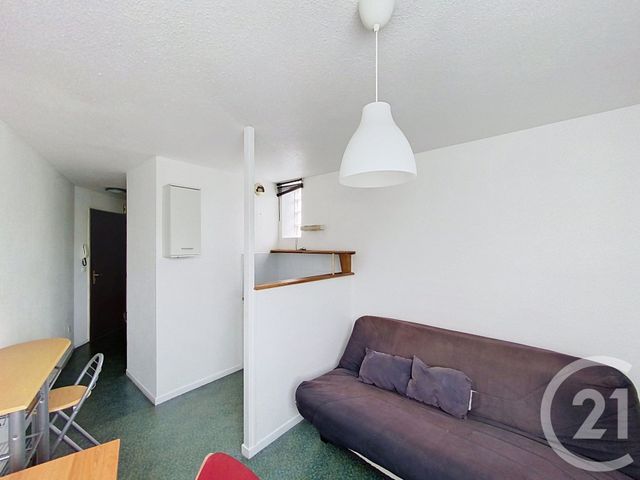 Appartement F1 à louer - 1 pièce - 19.0 m2 - CLERMONT FERRAND - 63 - AUVERGNE - Century 21 Stéphane Roume Immobilier