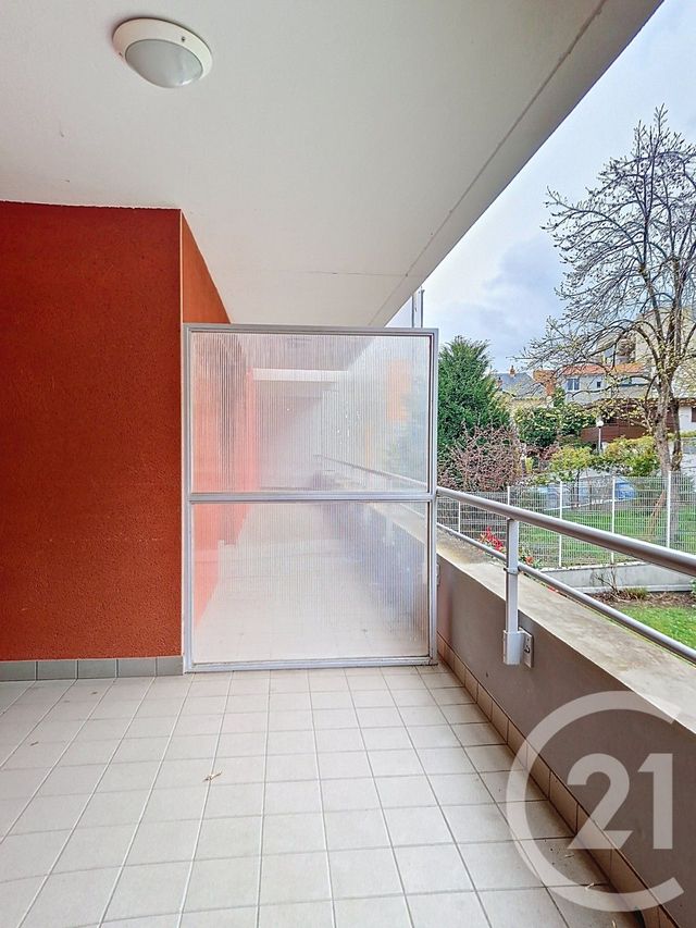 Appartement T2 à vendre - 2 pièces - 50.41 m2 - CLERMONT FERRAND - 63 - AUVERGNE - Century 21 Stéphane Roume Immobilier
