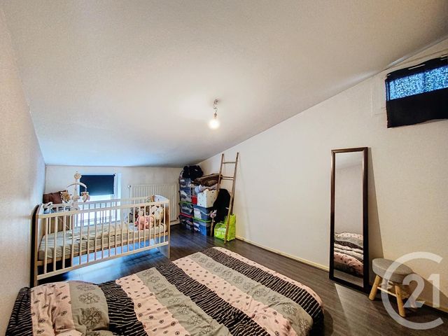 Appartement F4 à louer - 4 pièces - 63.7 m2 - LA ROCHE BLANCHE - 63 - AUVERGNE - Century 21 Stéphane Roume Immobilier