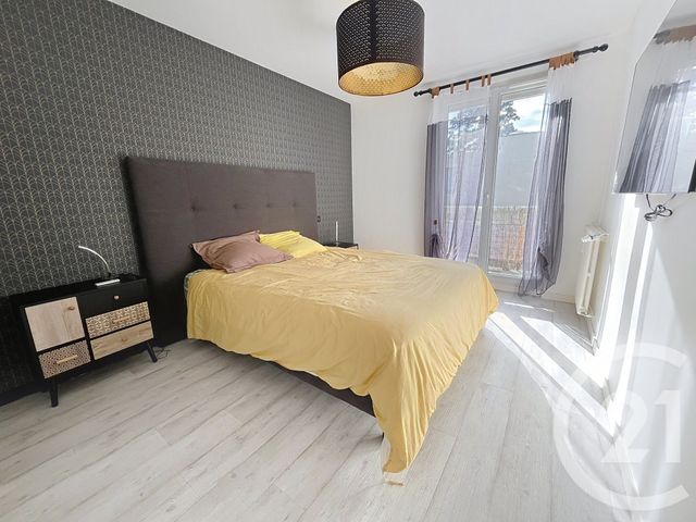 Appartement F3 à louer - 3 pièces - 74.05 m2 - CHAMALIERES - 63 - AUVERGNE - Century 21 Stéphane Roume Immobilier