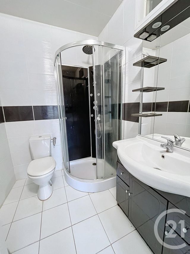 maison à louer - 4 pièces - 72.0 m2 - CEBAZAT - 63 - AUVERGNE - Century 21 Stéphane Roume Immobilier