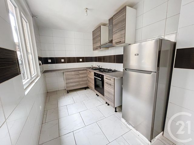 maison à louer - 4 pièces - 72.0 m2 - CEBAZAT - 63 - AUVERGNE - Century 21 Stéphane Roume Immobilier