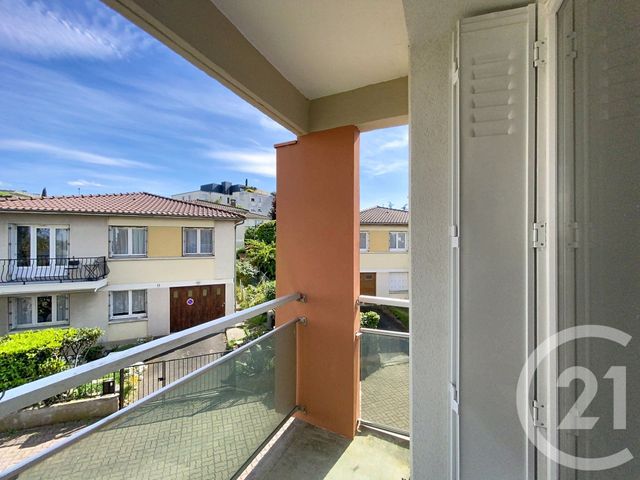 Appartement F2 à louer - 2 pièces - 45.7 m2 - CLERMONT FERRAND - 63 - AUVERGNE - Century 21 Stéphane Roume Immobilier