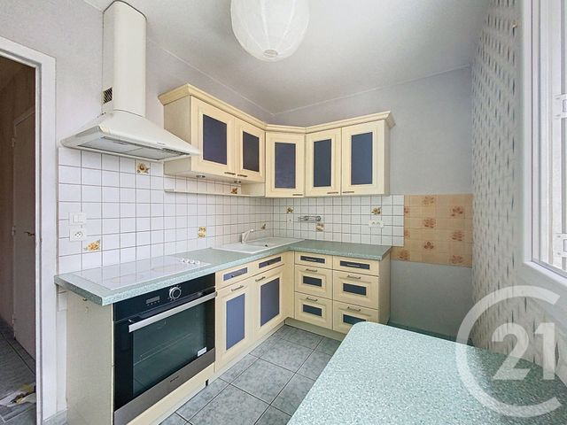 Appartement F2 à louer - 2 pièces - 45.7 m2 - CLERMONT FERRAND - 63 - AUVERGNE - Century 21 Stéphane Roume Immobilier