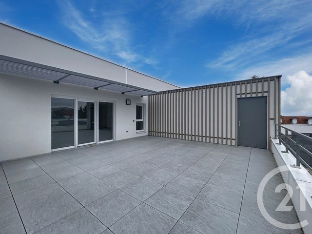 Appartement F5 à vendre - 5 pièces - 137.59 m2 - CLERMONT FERRAND - 63 - AUVERGNE - Century 21 Stéphane Roume Immobilier