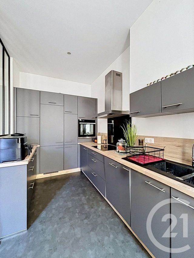 Appartement F3 à vendre - 3 pièces - 58.0 m2 - CLERMONT FERRAND - 63 - AUVERGNE - Century 21 Stéphane Roume Immobilier