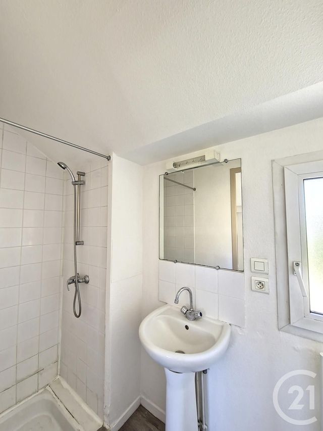 Appartement Studio à louer - 1 pièce - 18.35 m2 - AUBIERE - 63 - AUVERGNE - Century 21 Stéphane Roume Immobilier