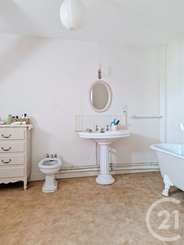 maison à vendre - 12 pièces - 220.0 m2 - CLERMONT FERRAND - 63 - AUVERGNE - Century 21 Stéphane Roume Immobilier