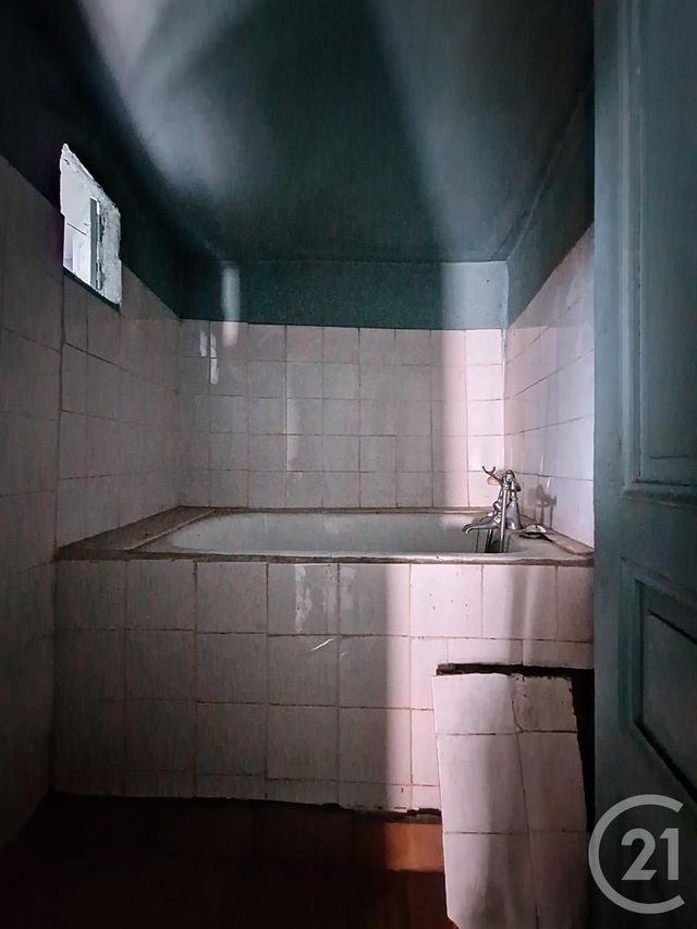 maison à vendre - 5 pièces - 61.92 m2 - ROMAGNAT - 63 - AUVERGNE - Century 21 Stéphane Roume Immobilier