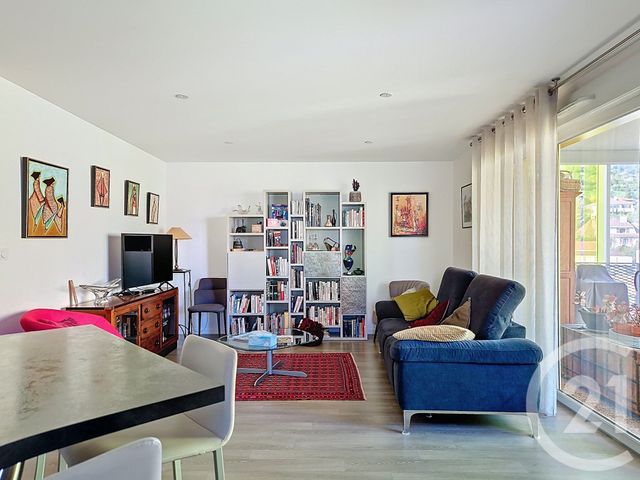 Appartement T4 à vendre - 4 pièces - 80.19 m2 - CLERMONT FERRAND - 63 - AUVERGNE - Century 21 Stéphane Roume Immobilier