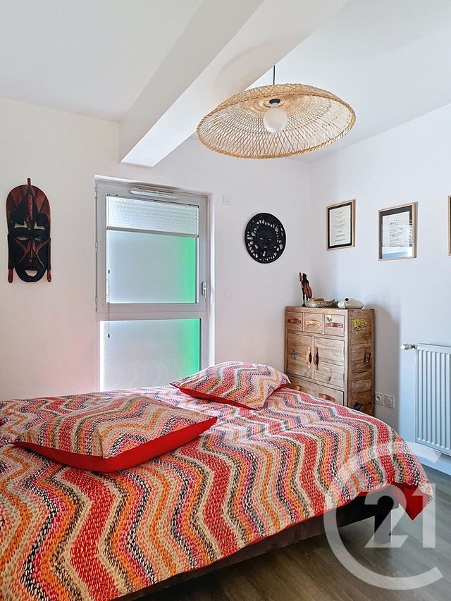 Appartement T4 à vendre - 4 pièces - 80.19 m2 - CLERMONT FERRAND - 63 - AUVERGNE - Century 21 Stéphane Roume Immobilier