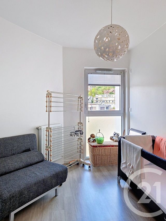 Appartement T4 à vendre - 4 pièces - 80.19 m2 - CLERMONT FERRAND - 63 - AUVERGNE - Century 21 Stéphane Roume Immobilier