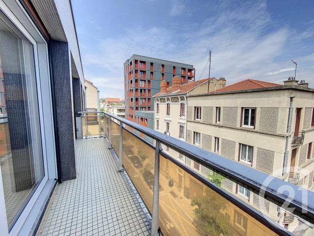 Appartement F3 à louer - 3 pièces - 77.62 m2 - CLERMONT FERRAND - 63 - AUVERGNE - Century 21 Stéphane Roume Immobilier