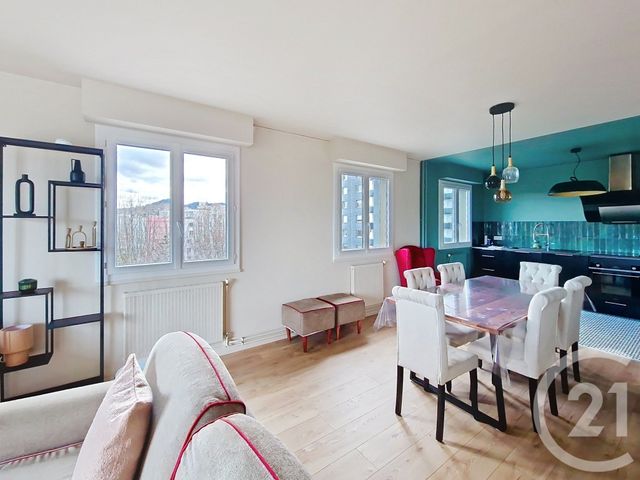 Appartement T5 à vendre - 5 pièces - 93.43 m2 - CLERMONT FERRAND - 63 - AUVERGNE - Century 21 Stéphane Roume Immobilier