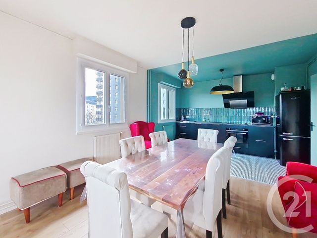 Appartement T5 à vendre - 5 pièces - 93.43 m2 - CLERMONT FERRAND - 63 - AUVERGNE - Century 21 Stéphane Roume Immobilier