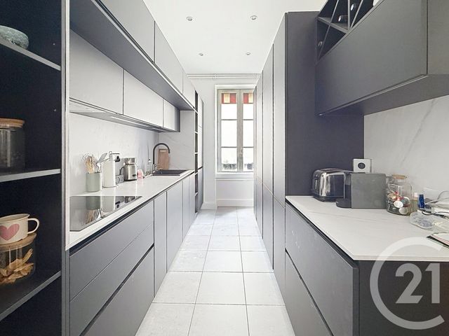 Appartement F4 à vendre - 5 pièces - 105.01 m2 - CLERMONT FERRAND - 63 - AUVERGNE - Century 21 Stéphane Roume Immobilier