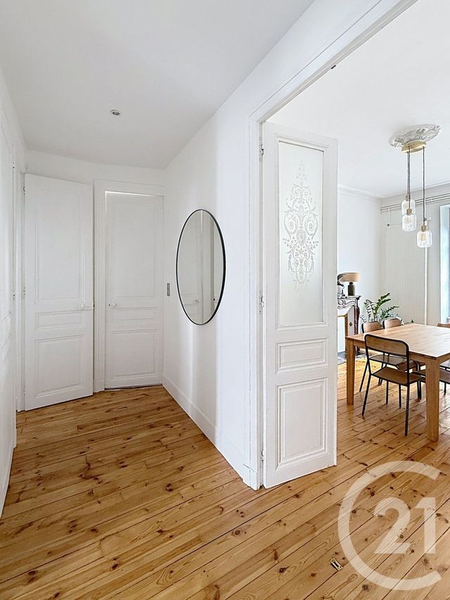Appartement F4 à vendre - 5 pièces - 105.01 m2 - CLERMONT FERRAND - 63 - AUVERGNE - Century 21 Stéphane Roume Immobilier