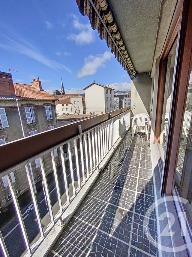 Appartement F1 à vendre - 1 pièce - 27.52 m2 - CLERMONT FERRAND - 63 - AUVERGNE - Century 21 Stéphane Roume Immobilier