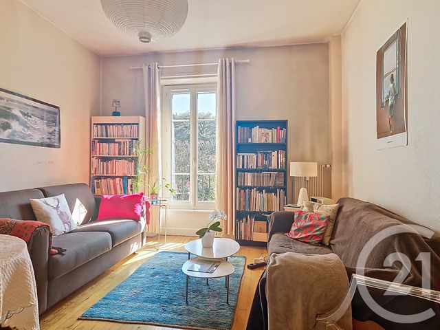 Appartement T3 à vendre - 3 pièces - 70.22 m2 - ROYAT - 63 - AUVERGNE - Century 21 Stéphane Roume Immobilier