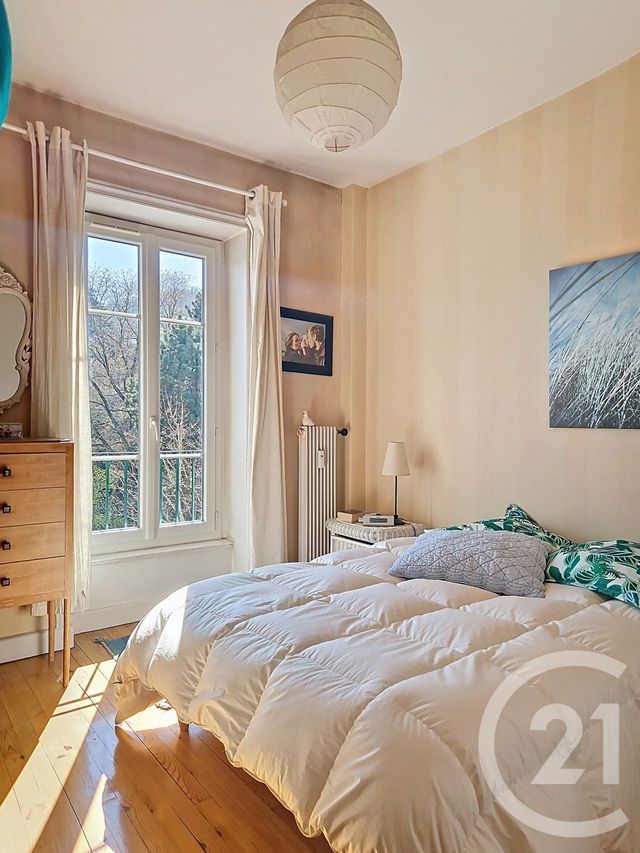 Appartement T3 à vendre - 3 pièces - 70.22 m2 - ROYAT - 63 - AUVERGNE - Century 21 Stéphane Roume Immobilier