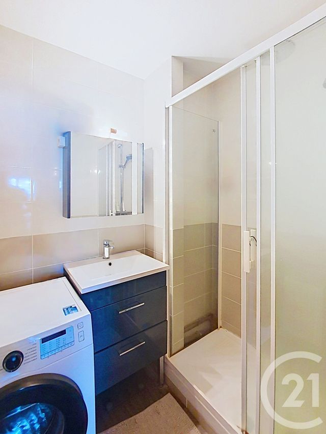 Appartement F4 à vendre - 4 pièces - 74.2 m2 - CLERMONT FERRAND - 63 - AUVERGNE - Century 21 Stéphane Roume Immobilier