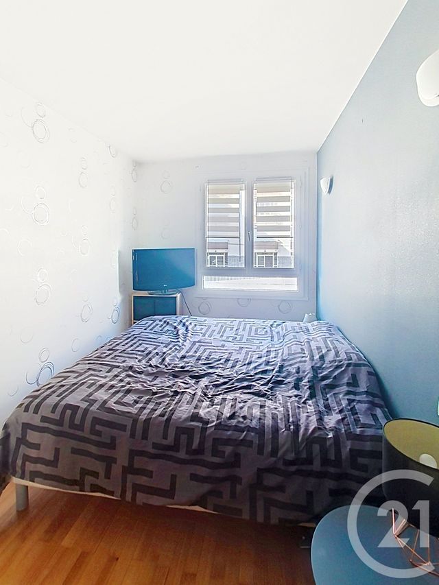 Appartement F4 à vendre - 4 pièces - 74.2 m2 - CLERMONT FERRAND - 63 - AUVERGNE - Century 21 Stéphane Roume Immobilier