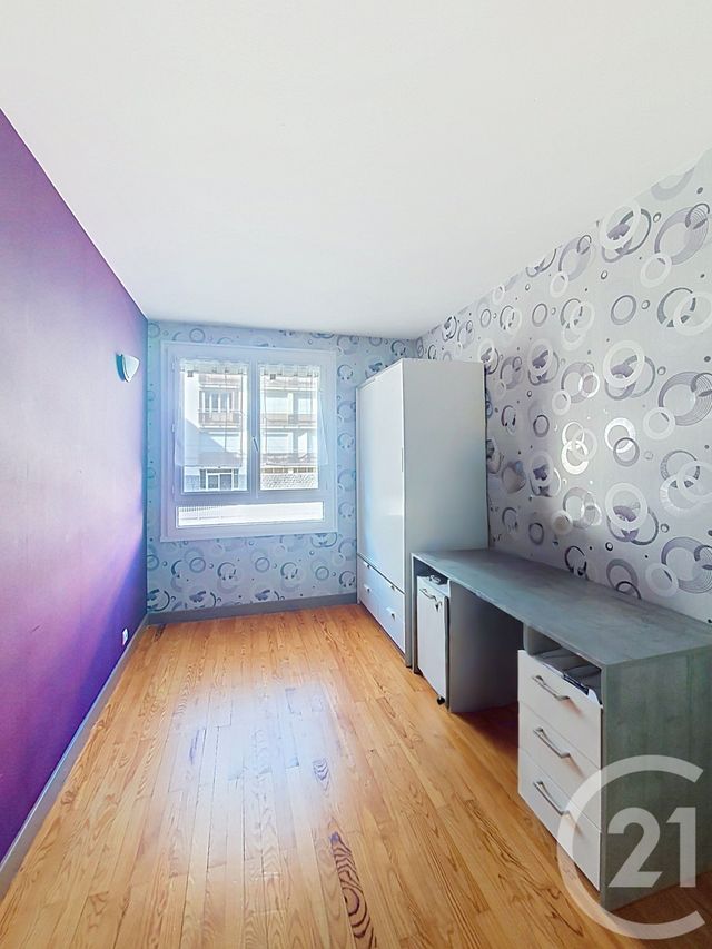Appartement F4 à vendre - 4 pièces - 74.2 m2 - CLERMONT FERRAND - 63 - AUVERGNE - Century 21 Stéphane Roume Immobilier