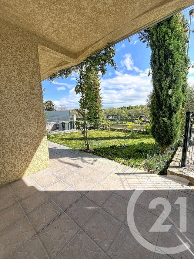 Appartement F3 à louer - 3 pièces - 54.32 m2 - CLERMONT FERRAND - 63 - AUVERGNE - Century 21 Stéphane Roume Immobilier