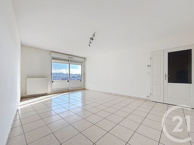 Appartement F4 à louer - 4 pièces - 72.46 m2 - CLERMONT FERRAND - 63 - AUVERGNE - Century 21 Stéphane Roume Immobilier