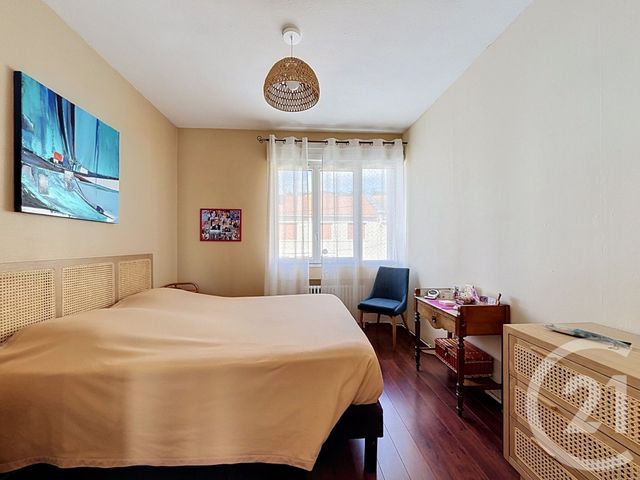 Appartement F6 à vendre - 6 pièces - 115.21 m2 - CLERMONT FERRAND - 63 - AUVERGNE - Century 21 Stéphane Roume Immobilier