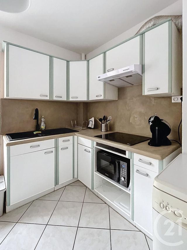 Appartement F3 à louer - 3 pièces - 65.77 m2 - CLERMONT FERRAND - 63 - AUVERGNE - Century 21 Stéphane Roume Immobilier