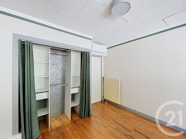 Appartement F3 à louer - 3 pièces - 55.0 m2 - CHAMALIERES - 63 - AUVERGNE - Century 21 Stéphane Roume Immobilier