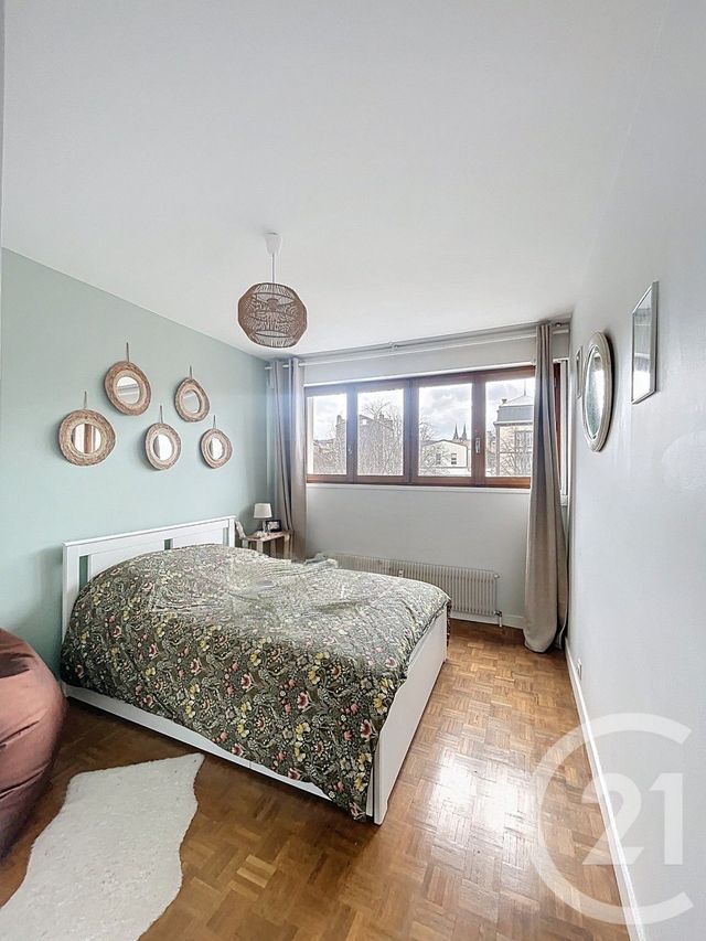Appartement F5 à vendre - 5 pièces - 98.97 m2 - CLERMONT FERRAND - 63 - AUVERGNE - Century 21 Stéphane Roume Immobilier