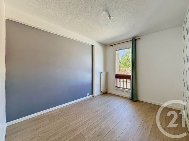 Appartement F3 à vendre - 3 pièces - 61.85 m2 - CHAMALIERES - 63 - AUVERGNE - Century 21 Stéphane Roume Immobilier